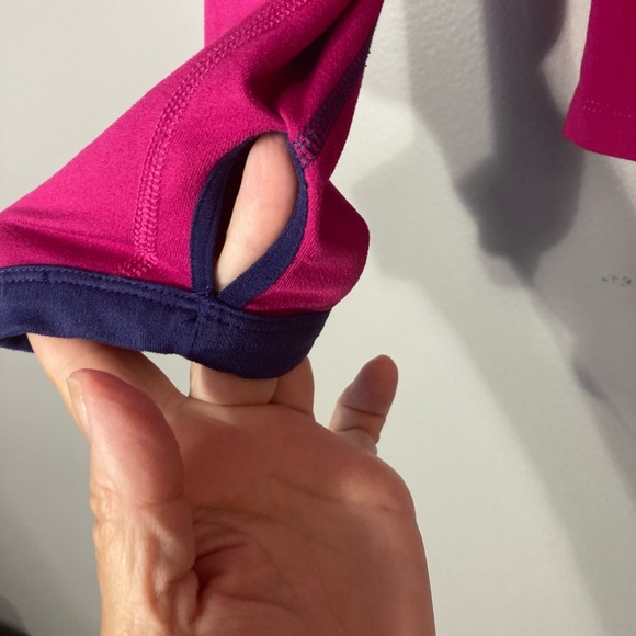 Nike DriFit L/S Running Shirt S
Quarter Zip, Pink w Navy Trim Swoosh Activewear - Picture 8 of 8